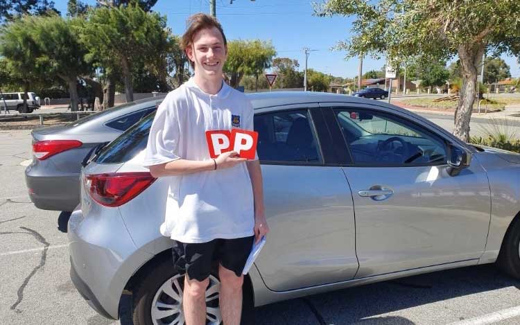 contact Passmore driving school for driving lessons in rockingham and mandurah